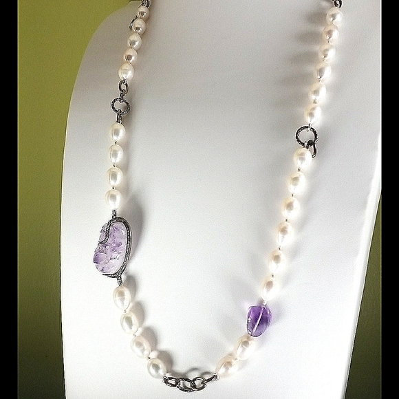 Semi precious gemstone pearl necklace